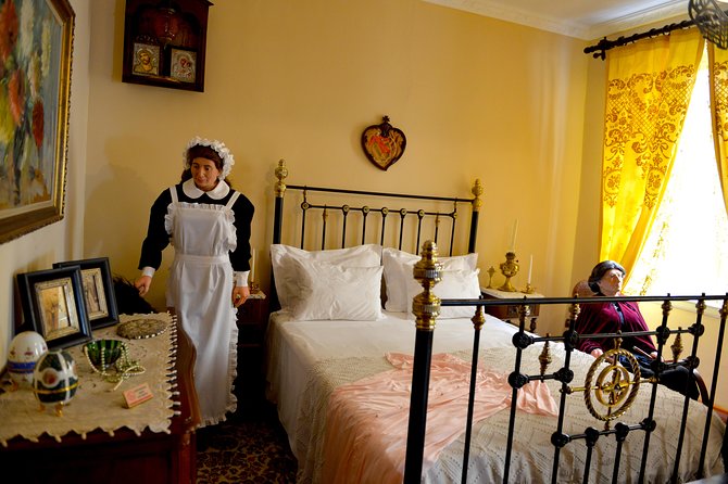 Casa Parlante Historical Museum Tour in Corfu - Casa Parlante in Corfu Old Town: a short tour that feels like a lived-in house
