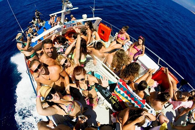 Corfu boat trip, swimming & BBQ - What to pack (so the day feels easy)