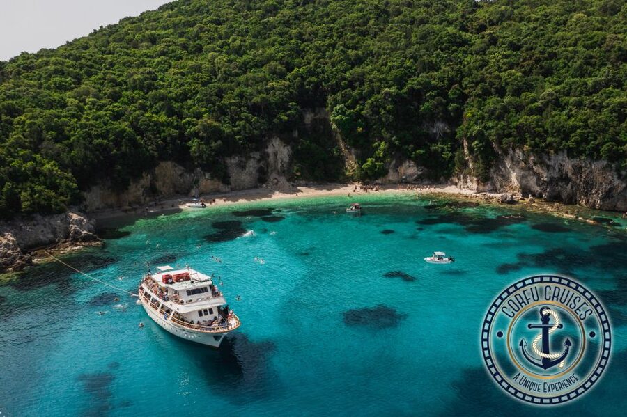 Corfu: Day Cruise to the Blue Lagoon with Visit to Syvota - On-board comfort, the bar, and what to pack for the water