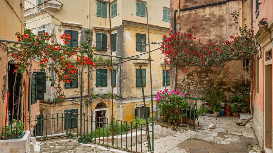 Corfu: Old Town Guided Walking Tour Small Group - Saint Spyridon Church: a stop you’ll remember for the details