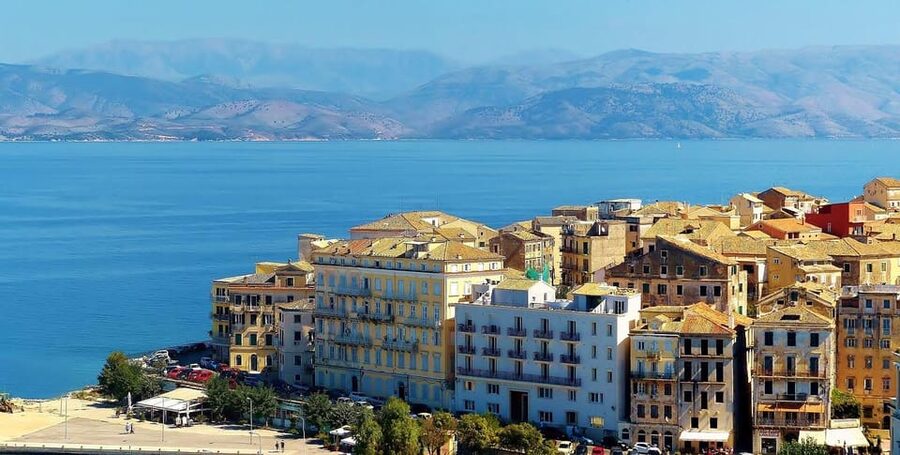 Corfu: Old Town Guided Walking Tour Small Group - Who this Corfu Old Town walk suits best