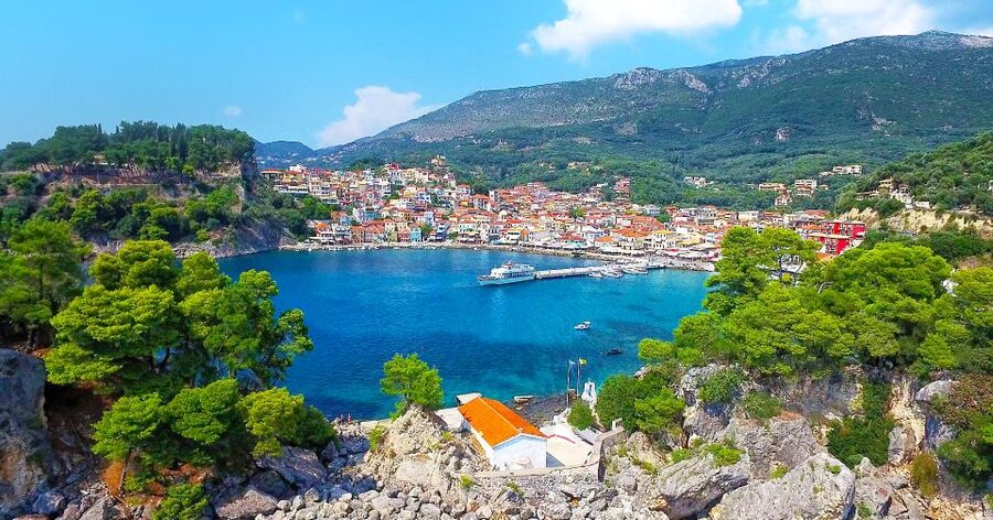 Corfu: Parga, Sivota and Blue Lagoon Full-Day Boat Cruise - Corfu Port Wake-Up: The 8:25 AM Departure Routine