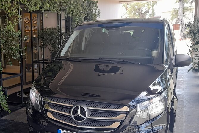 Corfu Private Transfer from or to Airport and Port - When travel goes sideways: late flights and rainy port waits