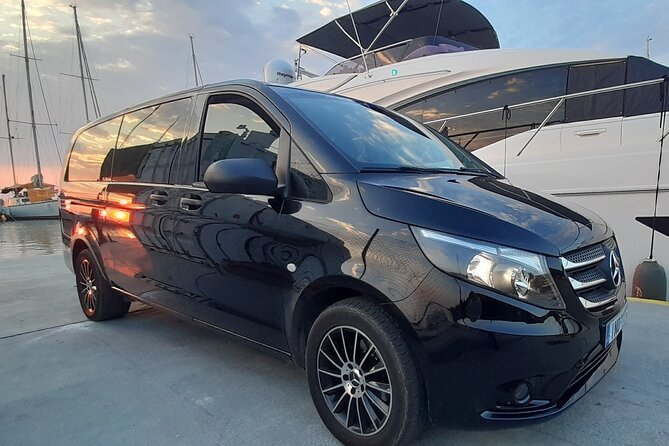 Corfu Private Transfer from or to Airport and Port - Drop-off to your hotel, villa, Airbnb, or Airbnb-like stay