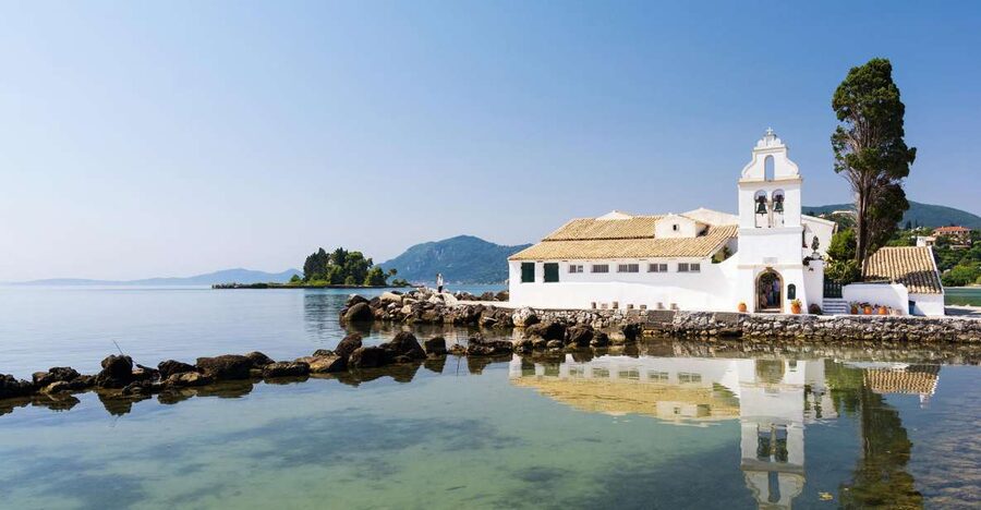 Corfu: Shore & Shared Tour – Achilleion, Mon Repos, Old Town - Coach comfort, pickup options, and how the timing really feels