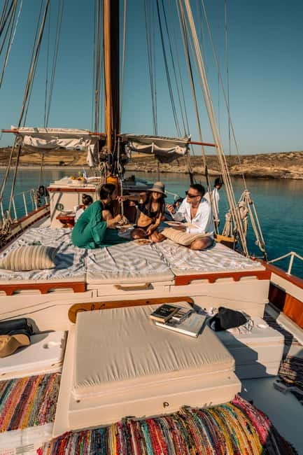Corfu: Sunset Cruise on a Traditional Wooden Sailing Yacht - The 2-Hour Pontikonisi Sunset Plan (What You’ll Actually Do)
