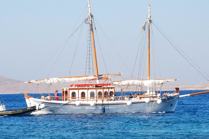 Corfu: Sunset Cruise on a Wooden Vessel with Cocktails & Bites - Cocktails, Wine/Beer, and the Snack Reality Check