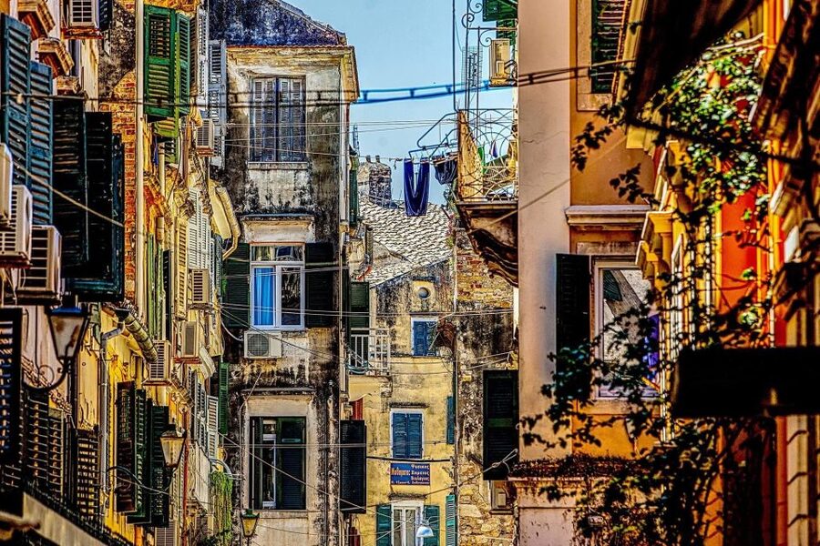 Corfu Town: Guided Walking Tour and Local Food Tastings - Drinks Included: Ginger Beer, Ouzo, and Water, Plus How to Pace Yourself