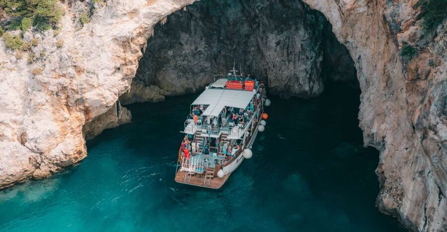 From Benitses/Lefkimmi: Blue Lagoon & Papanikolis Cruise - Papanikolis cave: the quick stop that sets the tone