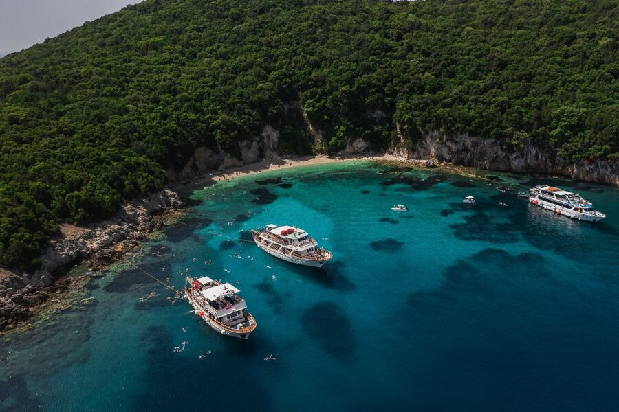 From Benitses/Lefkimmi: Blue Lagoon & Papanikolis Cruise - Syvota on the Greek mainland: the best kind of break