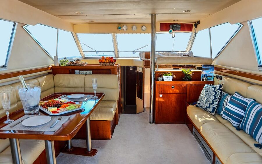 From Corfu: Luxury Yacht Cruise to Paxos and Antipaxos - Lefkimmi Port and boarding: what to look for
