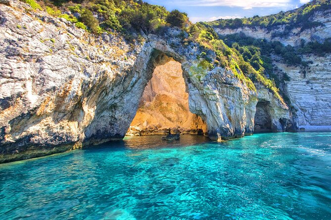 Luxury Private Cruise to Paxos, Antipaxos & Blue Caves with Lunch - A private Paxos day that actually feels relaxed
