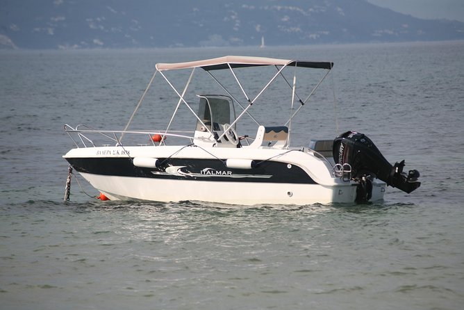 Motor Boat Hire in Corfu Italmar 17,Asso 5.10, Next 5m - The boat tuition: what you get before you go out on your own