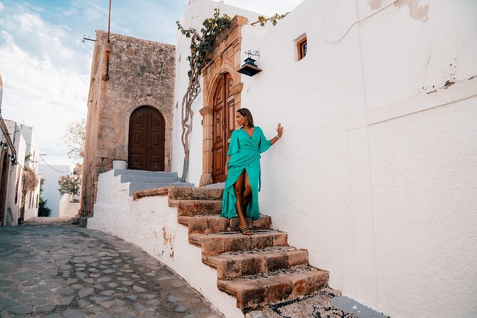 Private Vacation Photoshoot with Photographer in Corfu - Communication That Makes the Day Easier