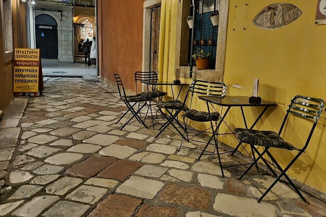 Small Group: Corfu Evening Walking Tour with a Glass of Wine - Cobbled Streets and Venetian Mansions Toward Town Hall Square